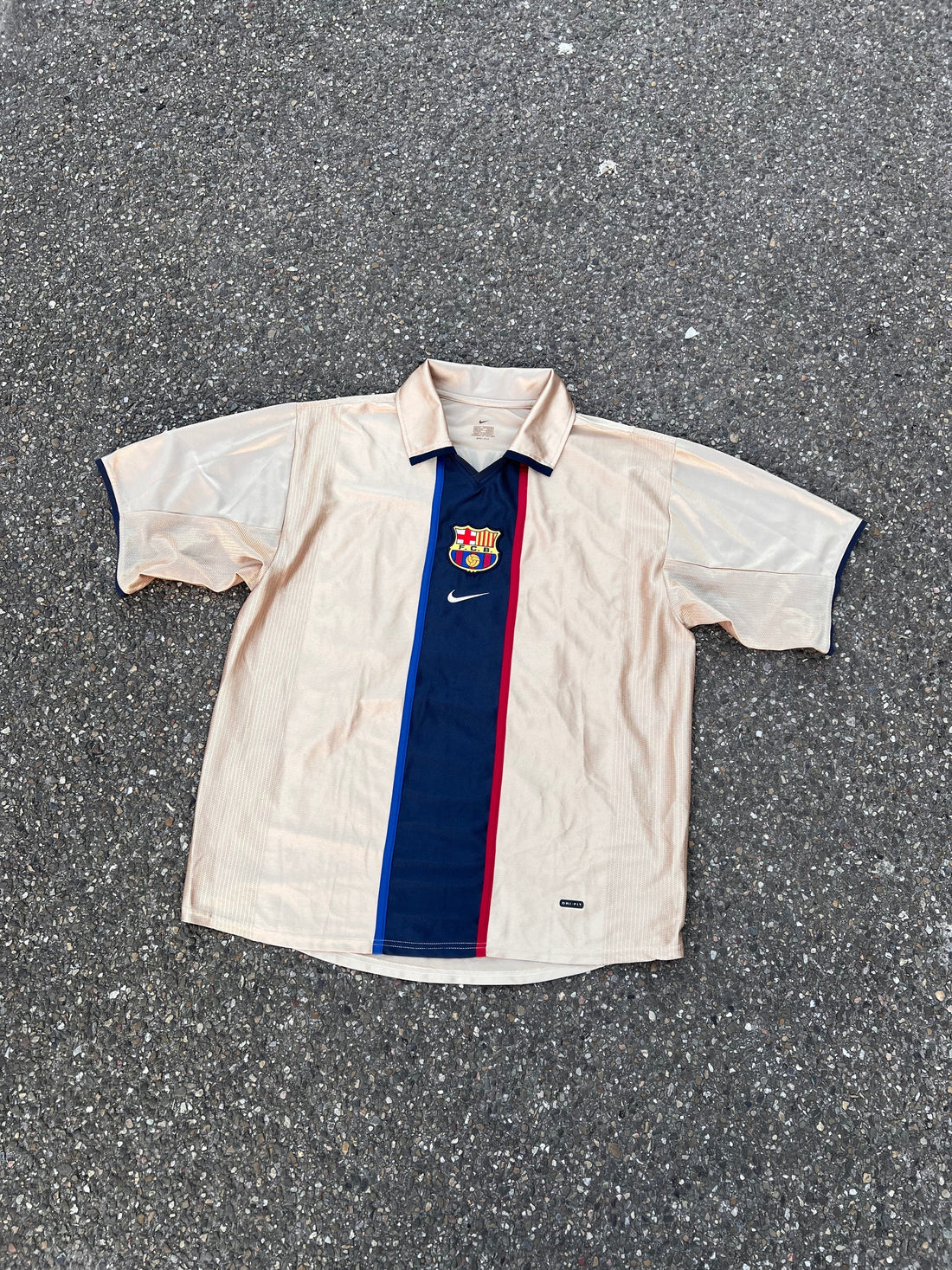 Nike FC Barcelona - The Puyol Shirt