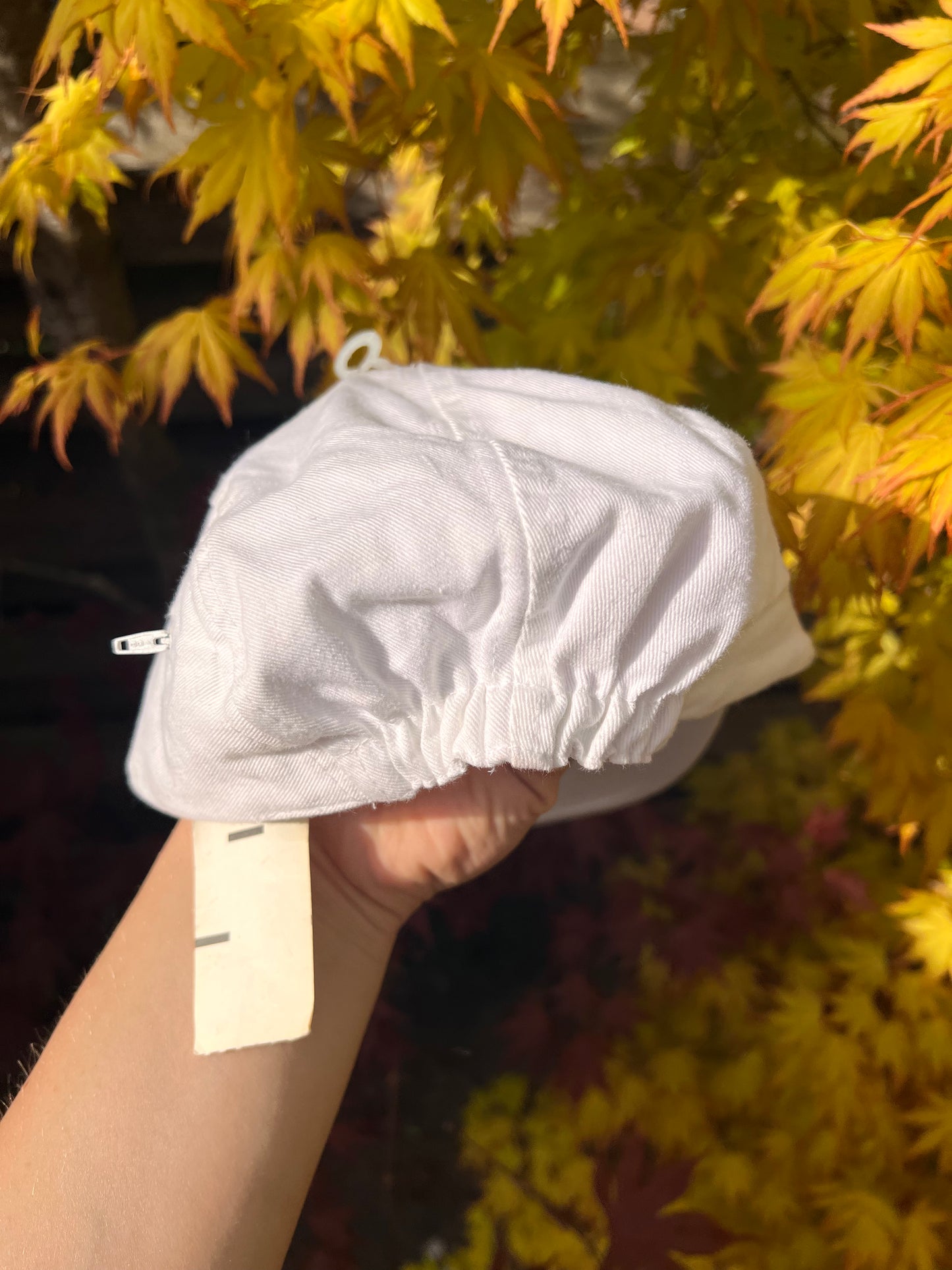 90s Levis Embroidered Deadstock Fitted Cap White – Medium