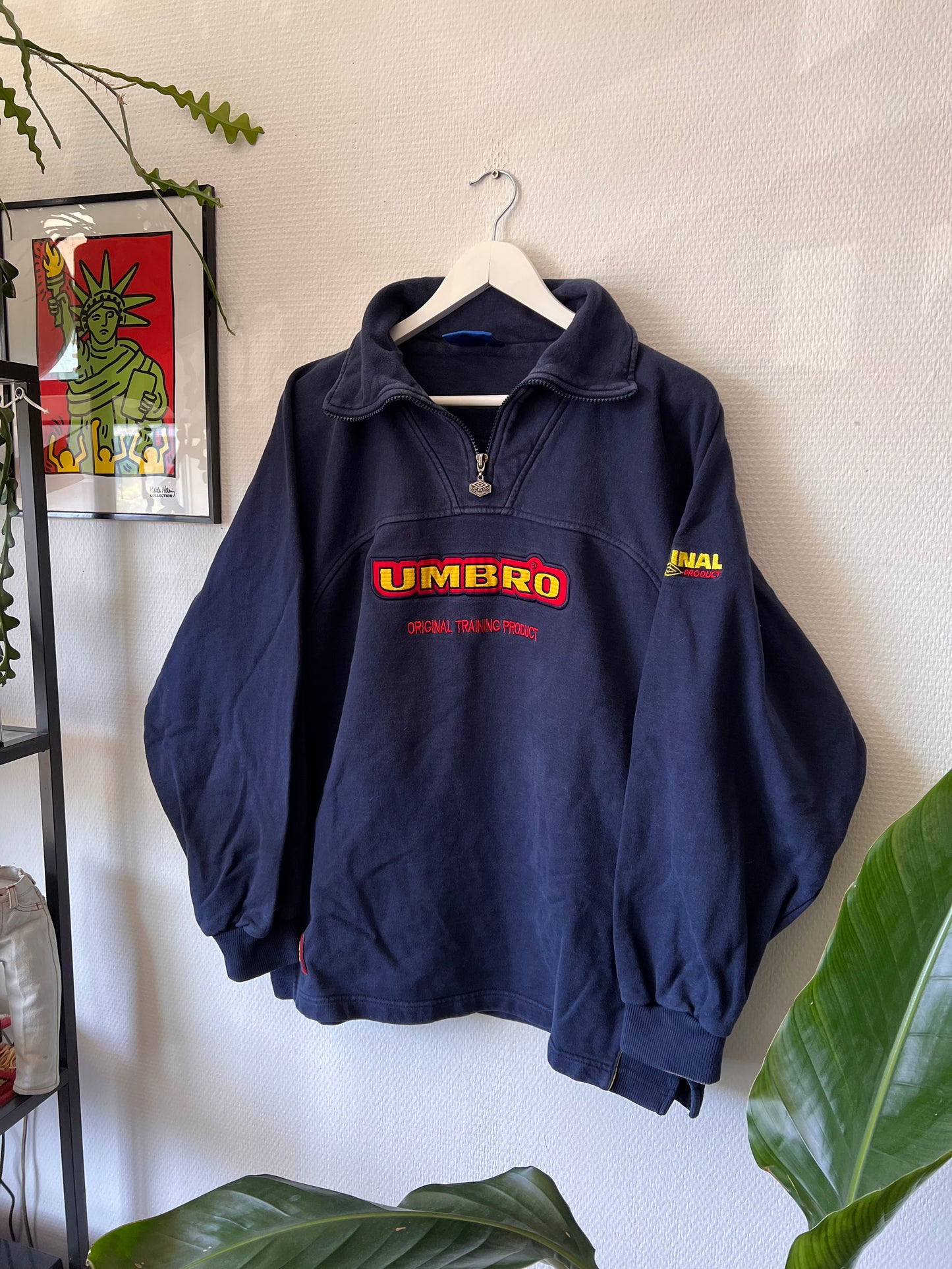90s Umbro Embroidered Big Logo Training Sweatshirt Navy – Large