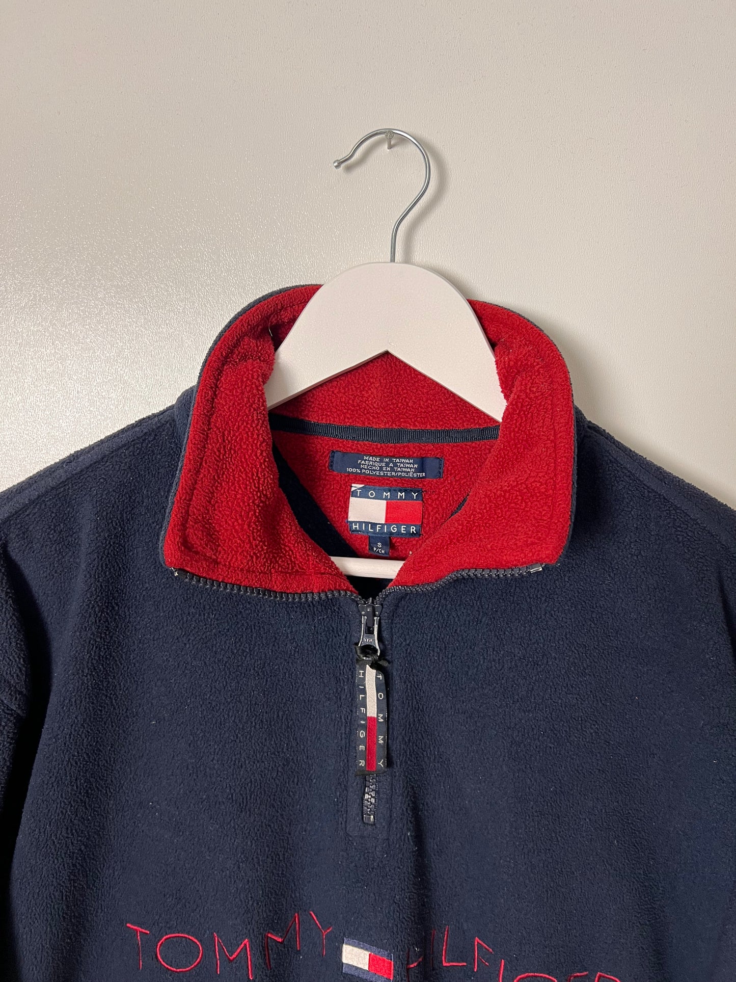 90's Tommy Hilfiger Big Logo Spellout Fleece – Medium