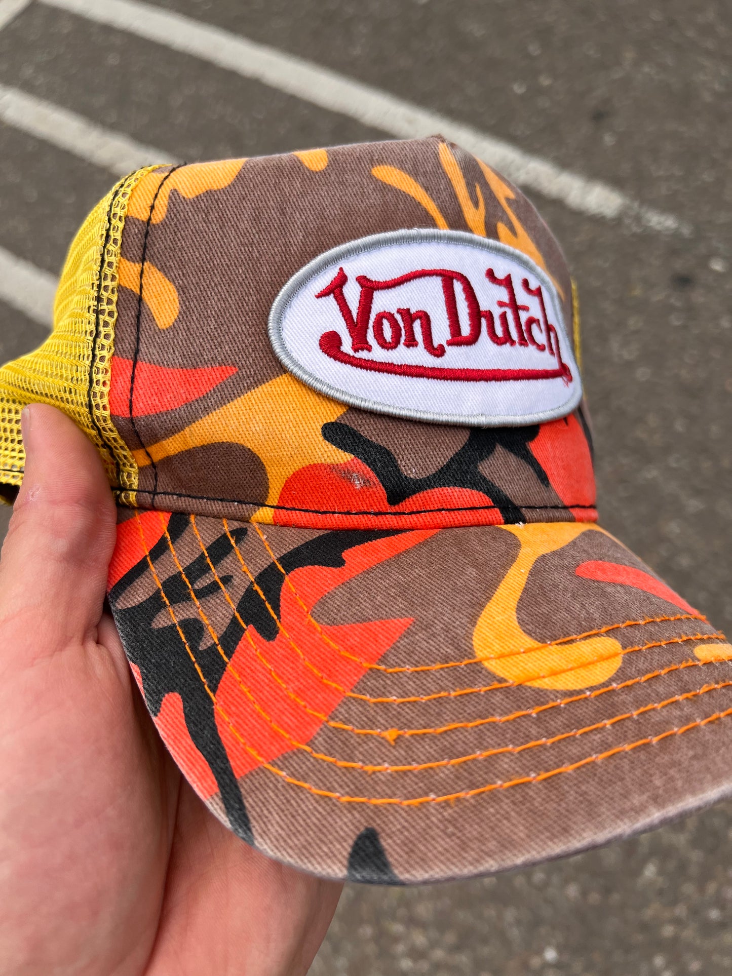 2000s Von Dutch Logo Trucker Snapback Cap Camo – Medium