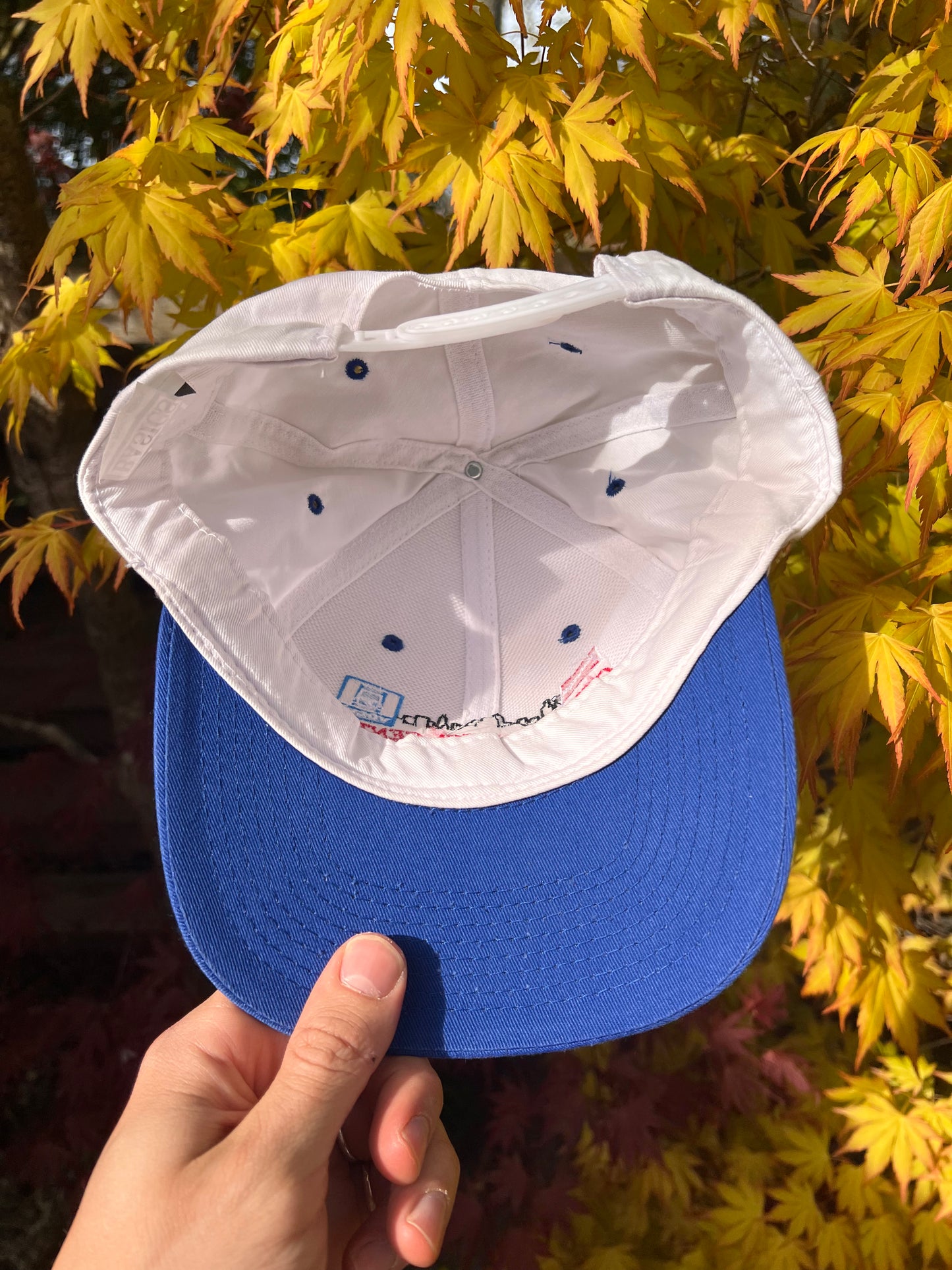 90s Volvo Embroidered Chicago Truck Strapback Cap White – One Size