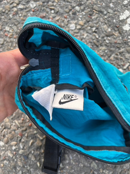 90's Nike Big Swoosh Fanny Bag – Small