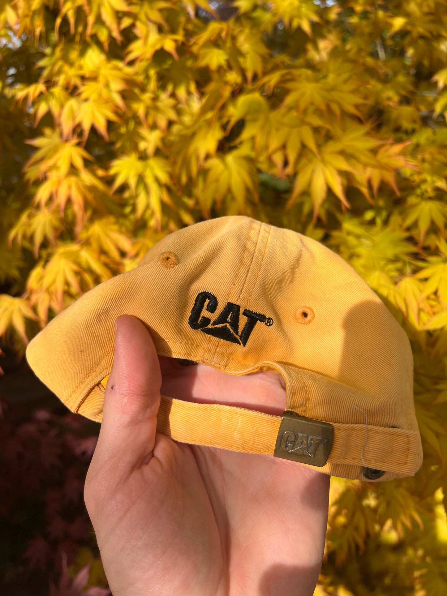 90s Caterpillar Spellout CAT Strapback Cap Yellow – One Size