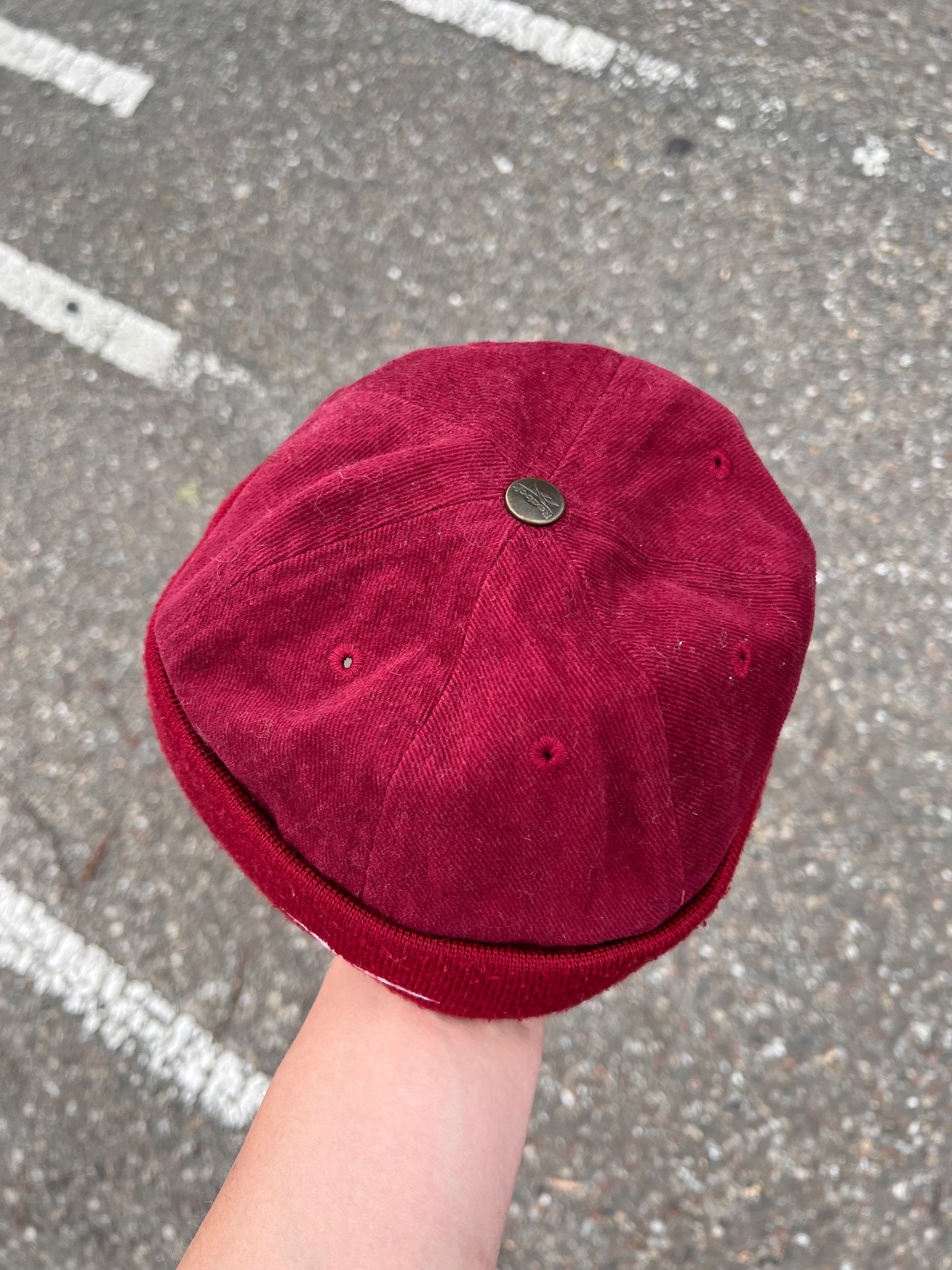 90s Reebok Embroidered Logo Docker Strapback Cap Burgundy – Medium