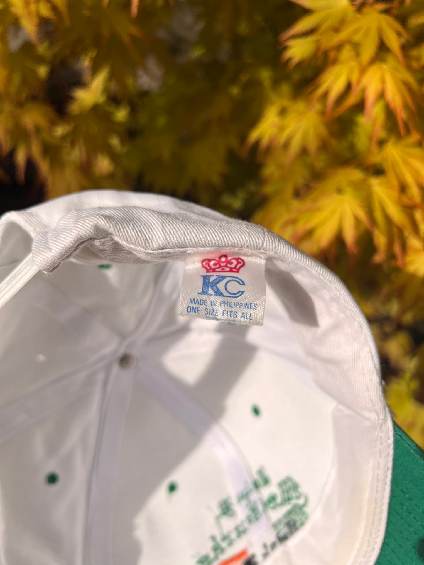 90s Irish Pub Embroidered Ireland Strapback Cap White – One Size
