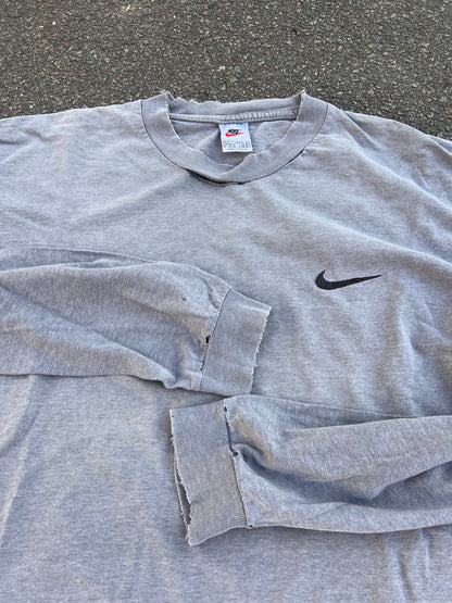 90's Nike Distressed Longsleeve – Medium