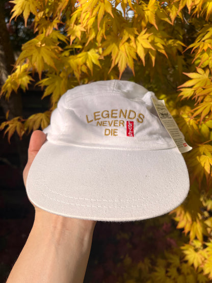 90s Levis Embroidered Deadstock Fitted Cap White – Medium