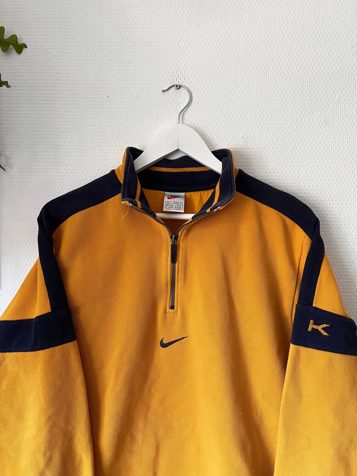 90s Nike Center Logo 1/4 Zip Up Sweatshirt Yellow – Small