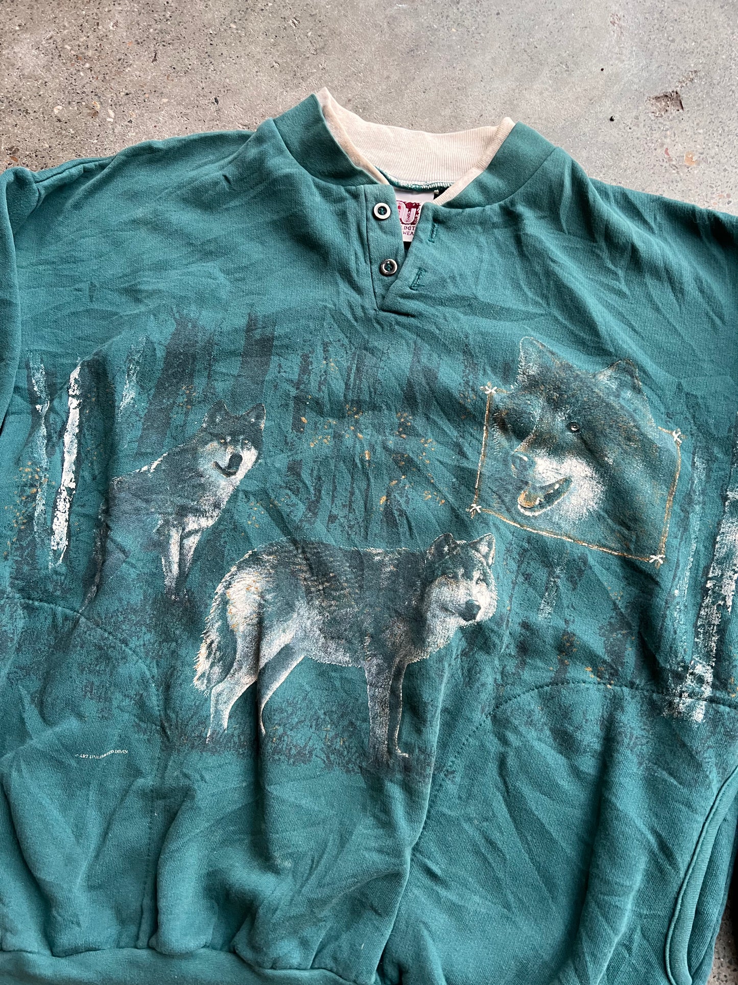 90s Wolves All Over Print Button Up – Large