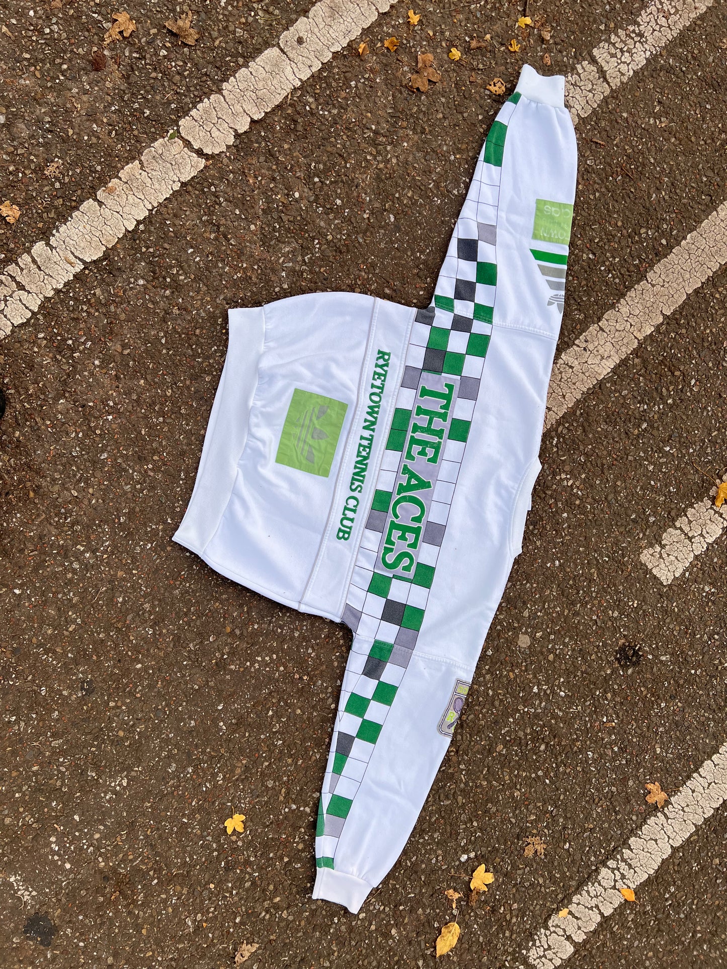 90s Adidas Ryetown Tennis Club Crewneck – Medium