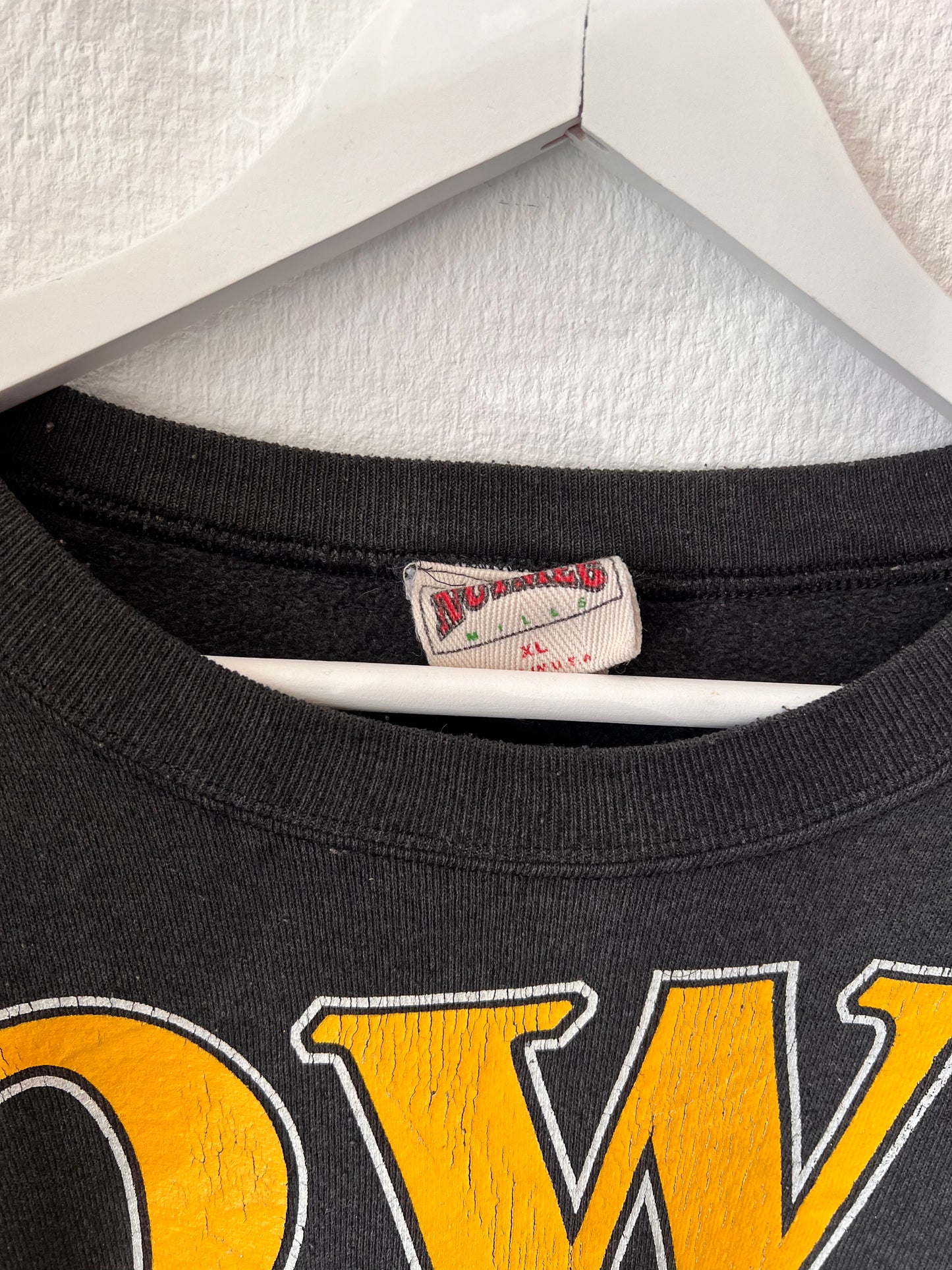90s Nutmeg Iowa University Big Print Crewneck Sweatshirt Black – Large