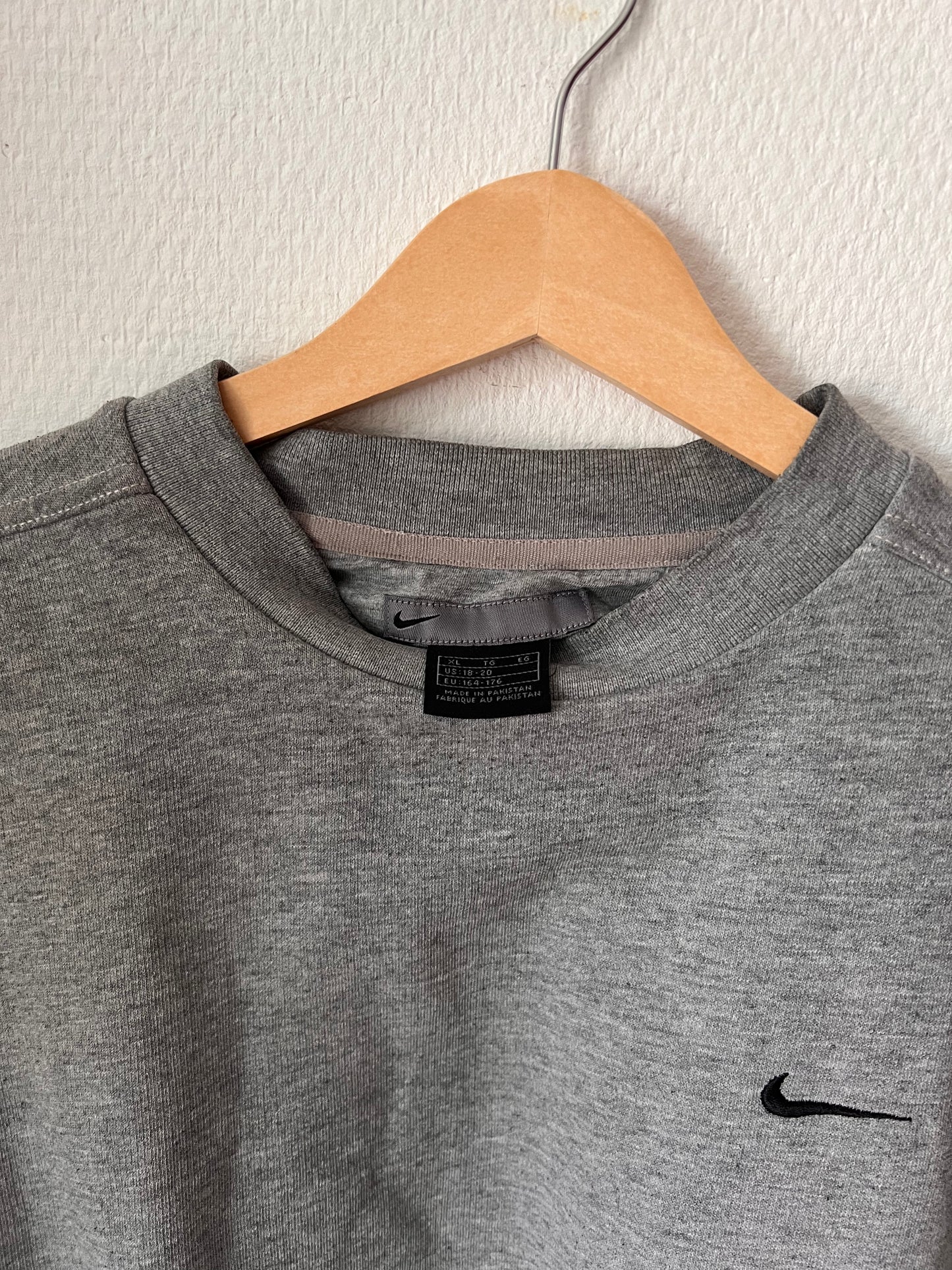 90s Nike Small Swoosh Casual Crewneck Sweatshirt – Small