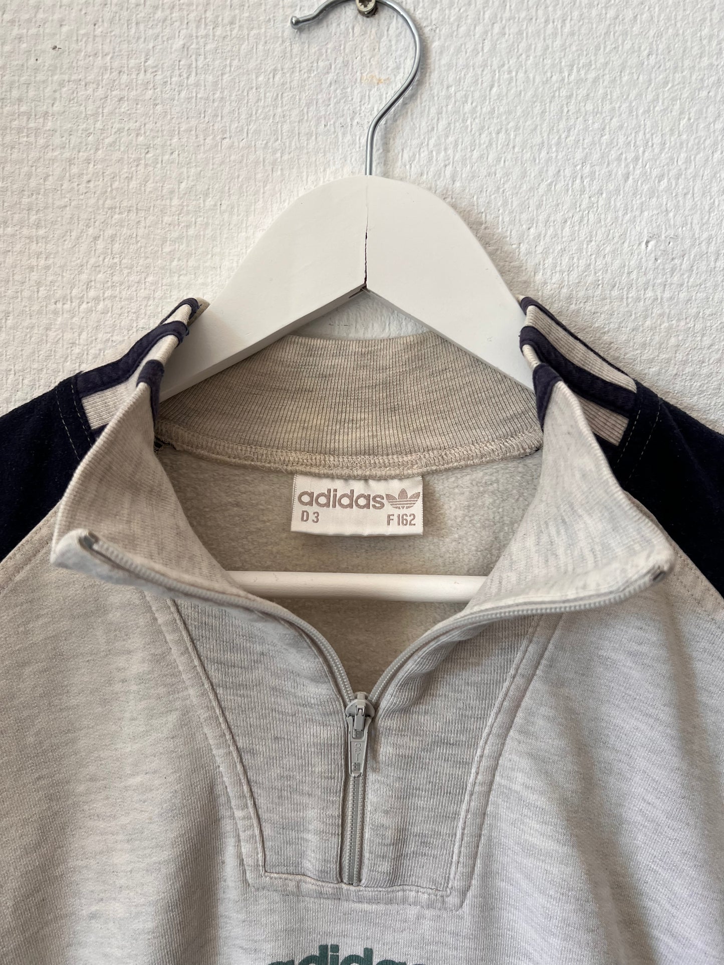 90s Adidas One World Printed 1/4 Zip Up Sweatshirt Grey – Small