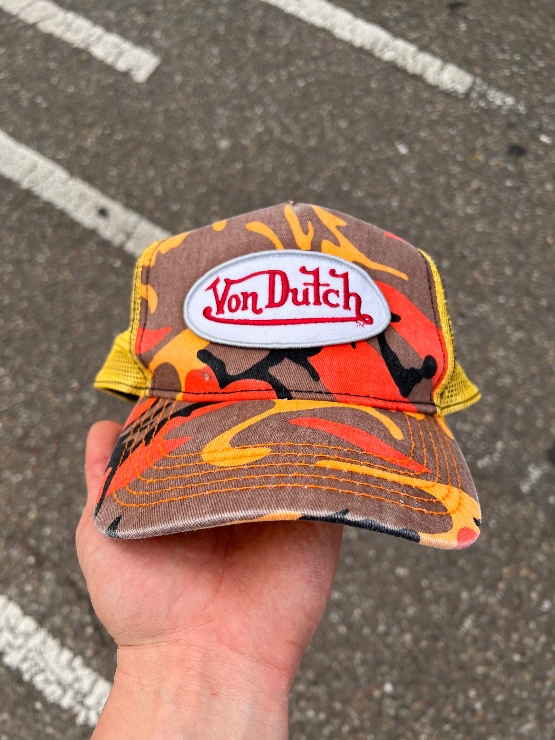 2000s Von Dutch Logo Trucker Snapback Cap Camo – Medium