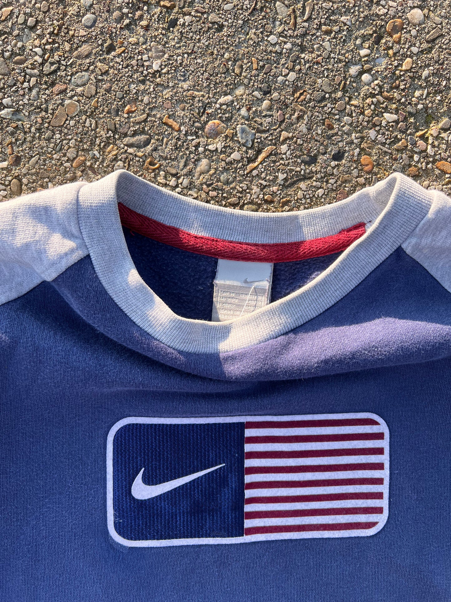 90s Nike Flag Swoosh Crewneck Sweatshirt – Medium
