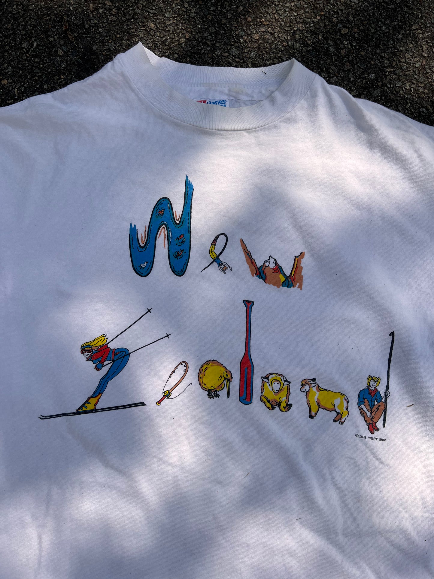 90's Hanes New Zealand T-Shirt – Large