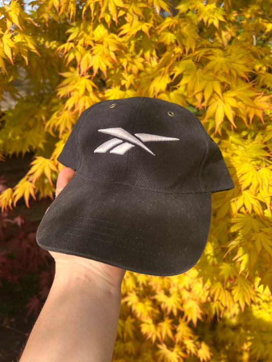 90s Reebok Big Embroidered Logo Snapback Cap Black – One Size