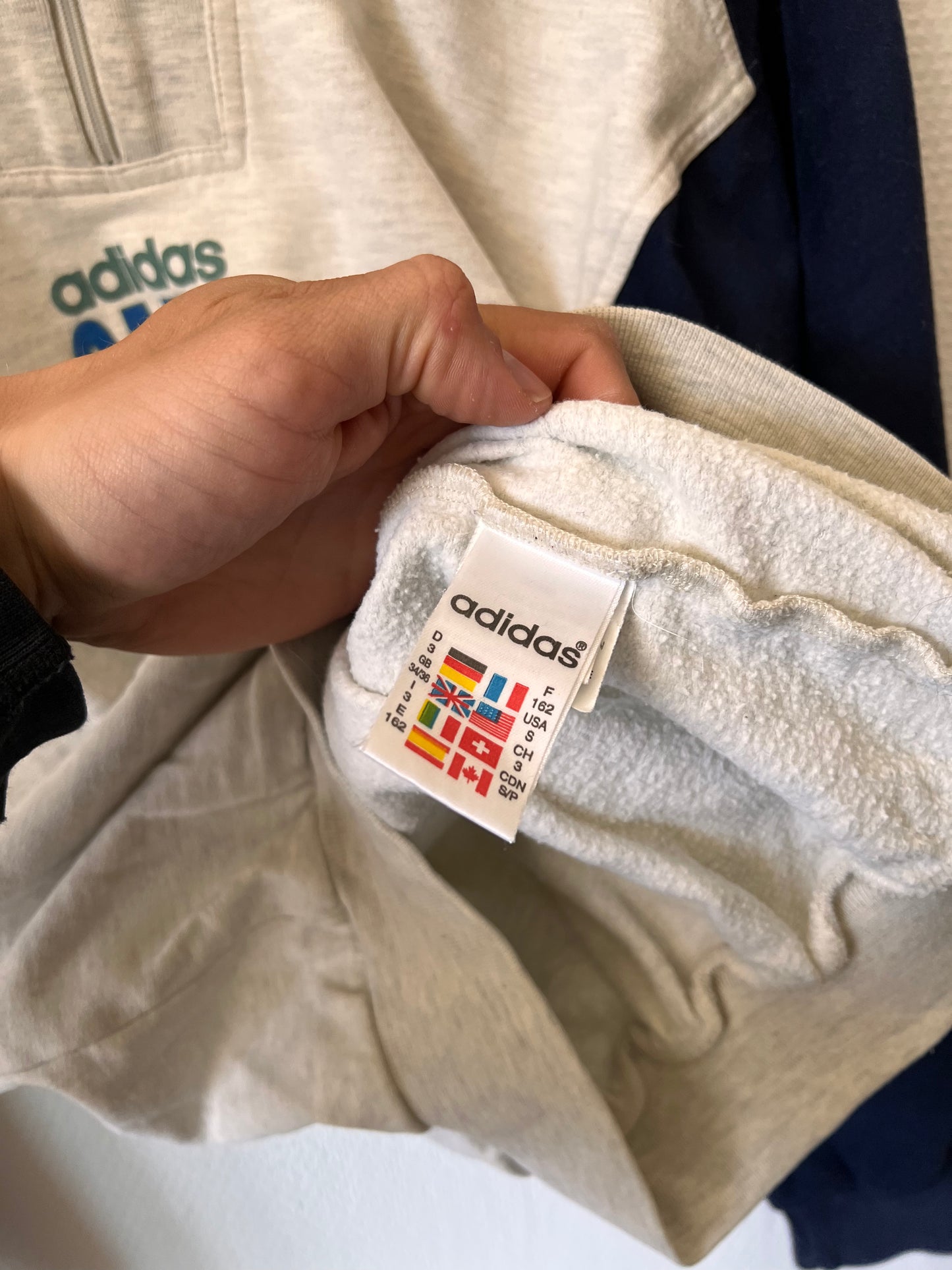 90s Adidas One World Printed 1/4 Zip Up Sweatshirt Grey – Small