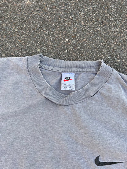 90's Nike Distressed Longsleeve – Medium