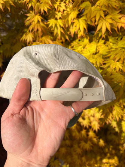 90s Nike Embroidered Center Logo Snapback Cap Beige – One Size