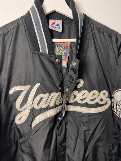 MLB Yankees Majestic Jacket - Medium