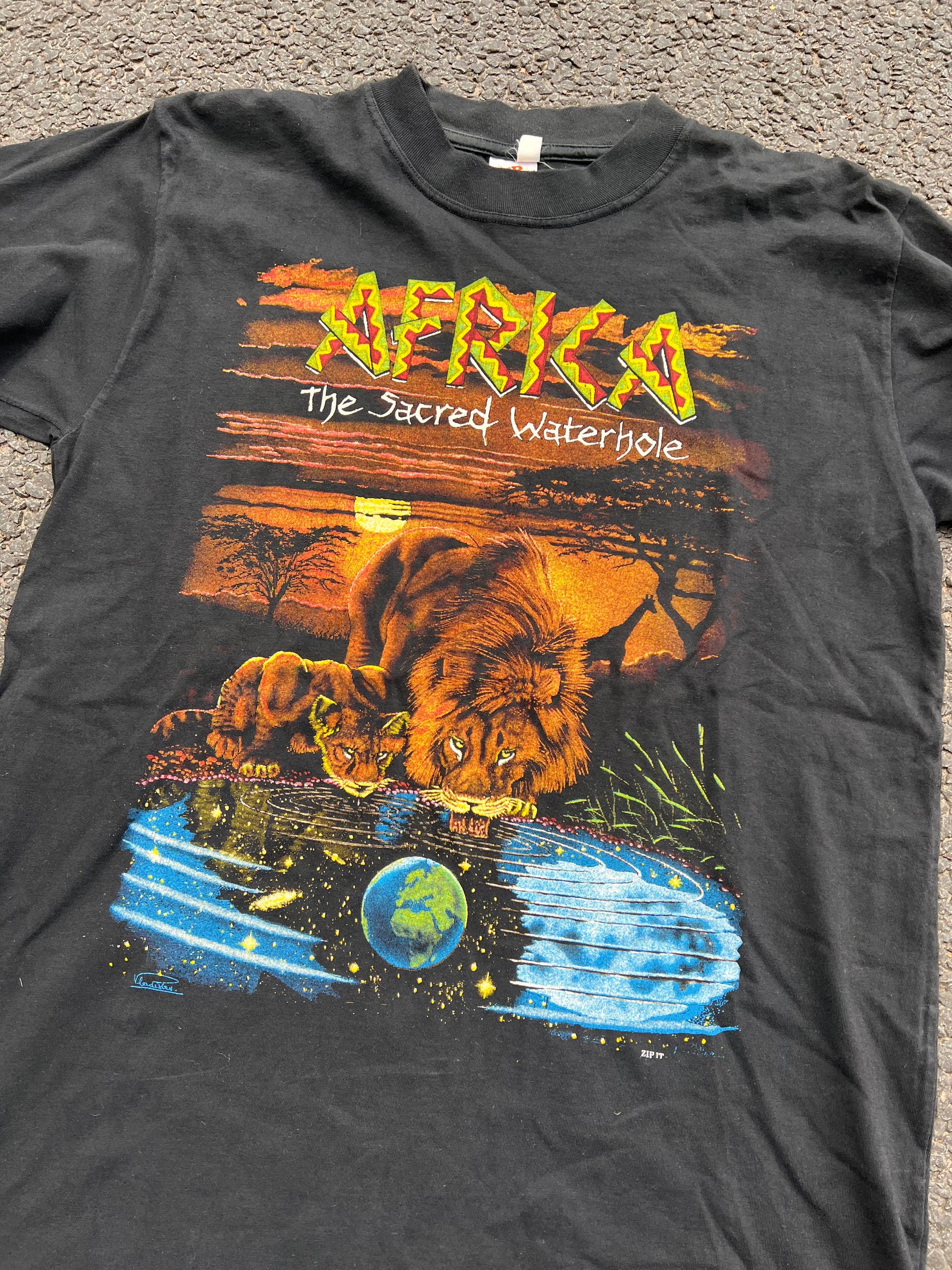 90's Afrika The Sacred Waterhole T-Shirt – Medium