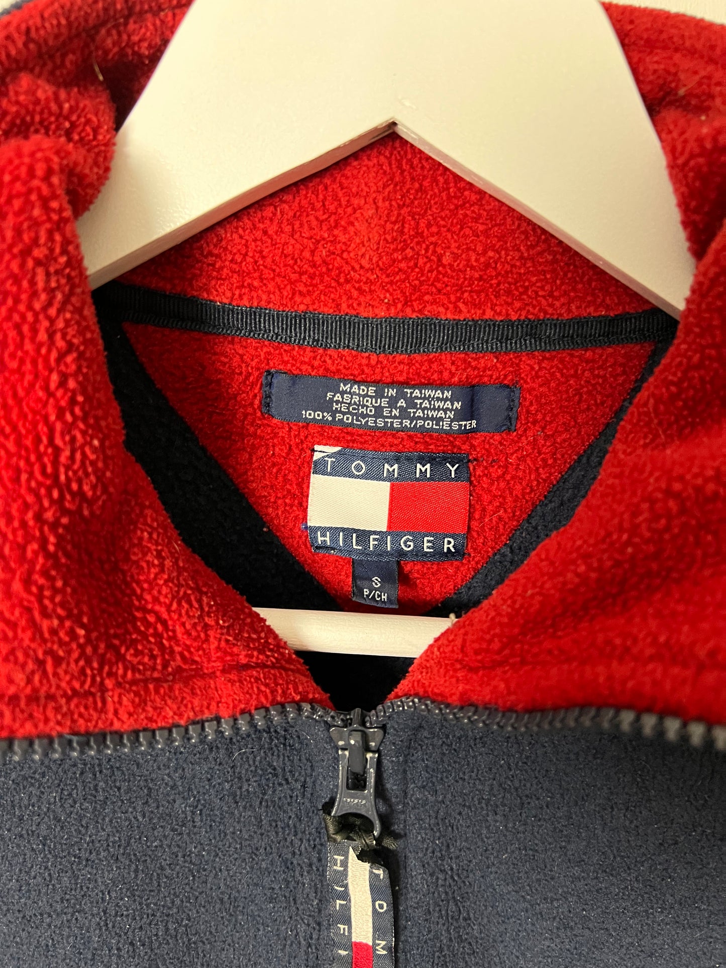 90's Tommy Hilfiger Big Logo Spellout Fleece – Medium