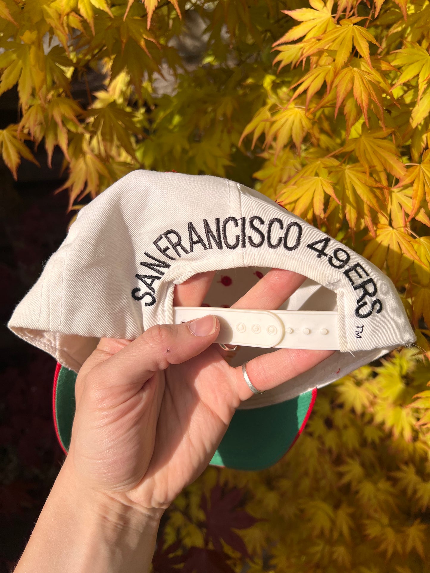 90s NFL San Fransisco 49ers Strapback Cap White – One Size