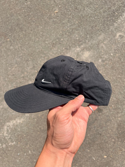 90's Nike Mini check Cap – One Size