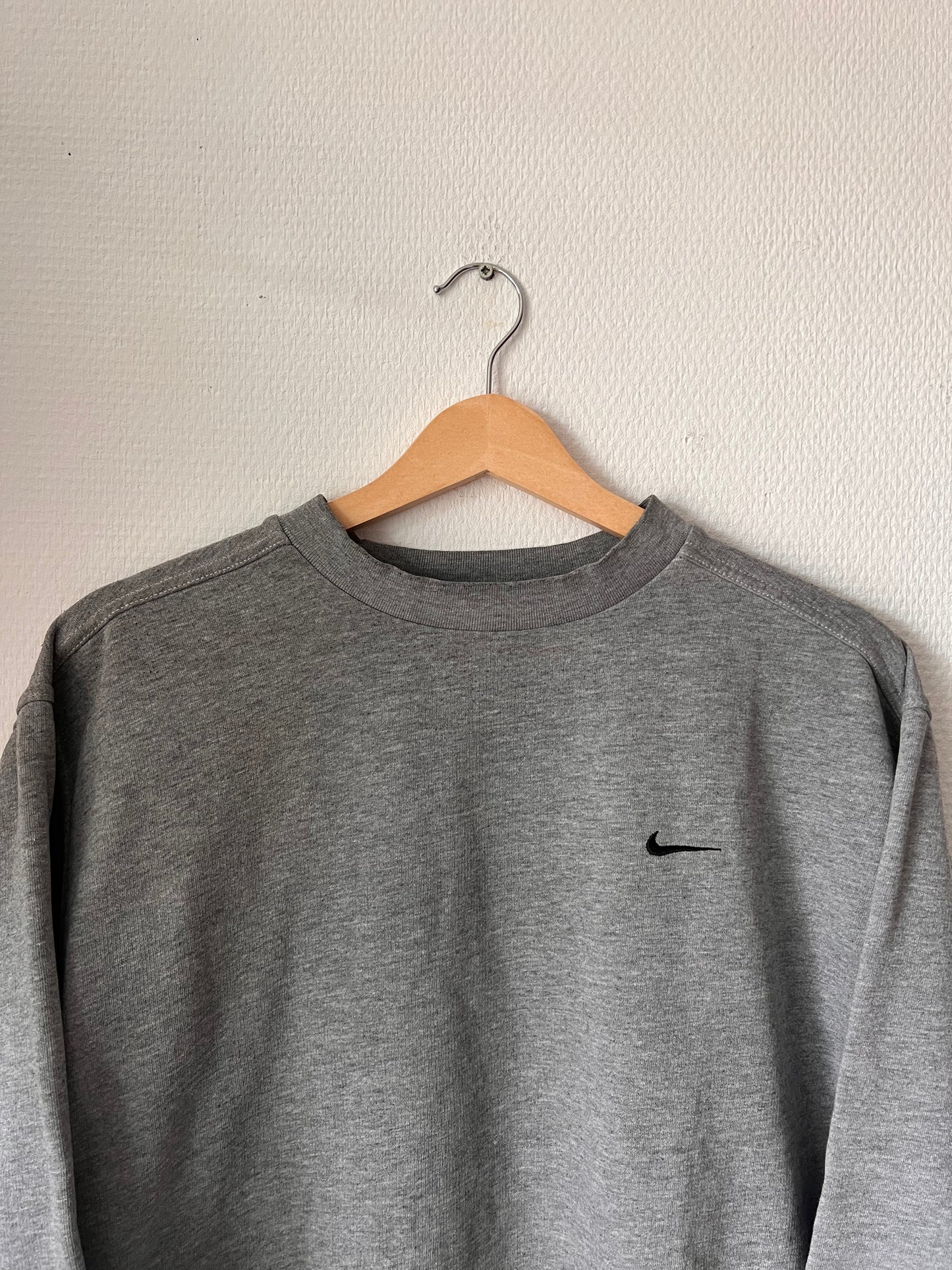 90s Nike Small Swoosh Casual Crewneck Sweatshirt – Small