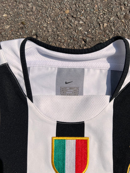 00's Nike Juventus Home Kit – Medium