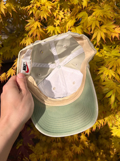 90s Nike Embroidered Center Logo Snapback Cap Beige – One Size