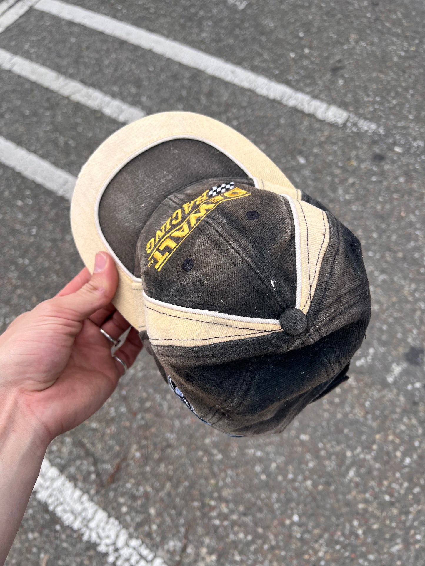90s De Walt Embroidered Racing Strapback Cap Black – Medium