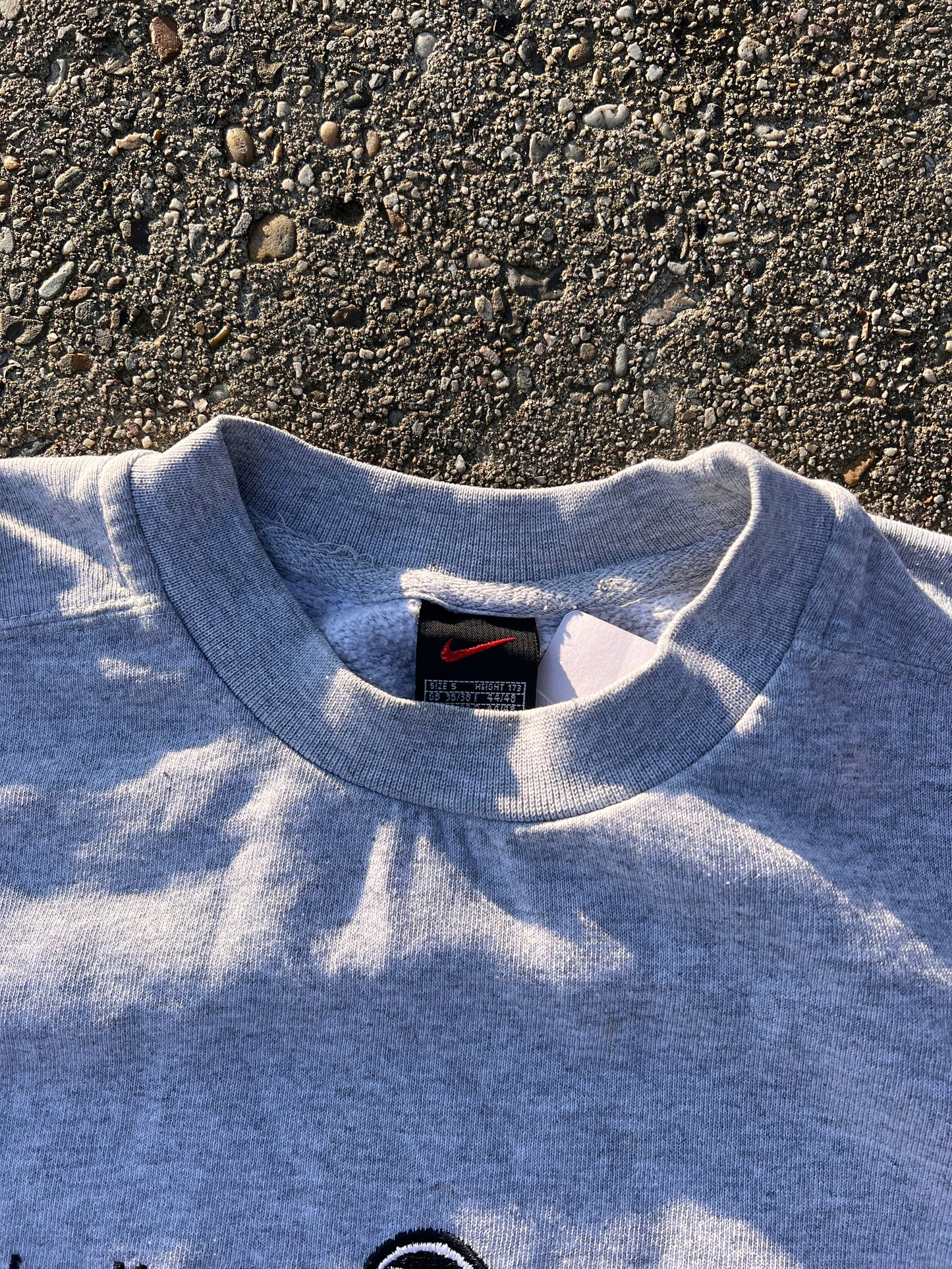 90s Nike Nike Town London Embroidered Sweatshirt – Small