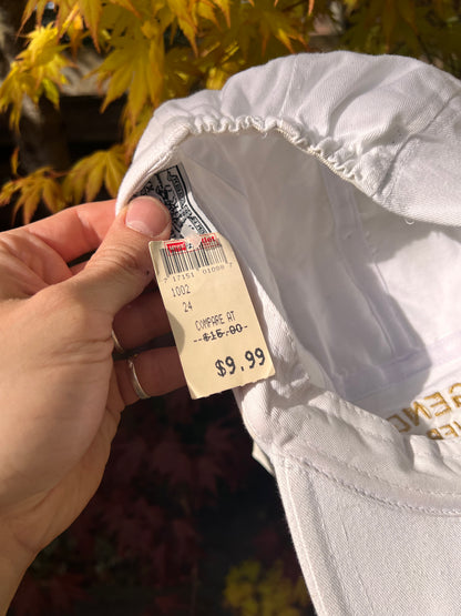 90s Levis Embroidered Deadstock Fitted Cap White – Medium