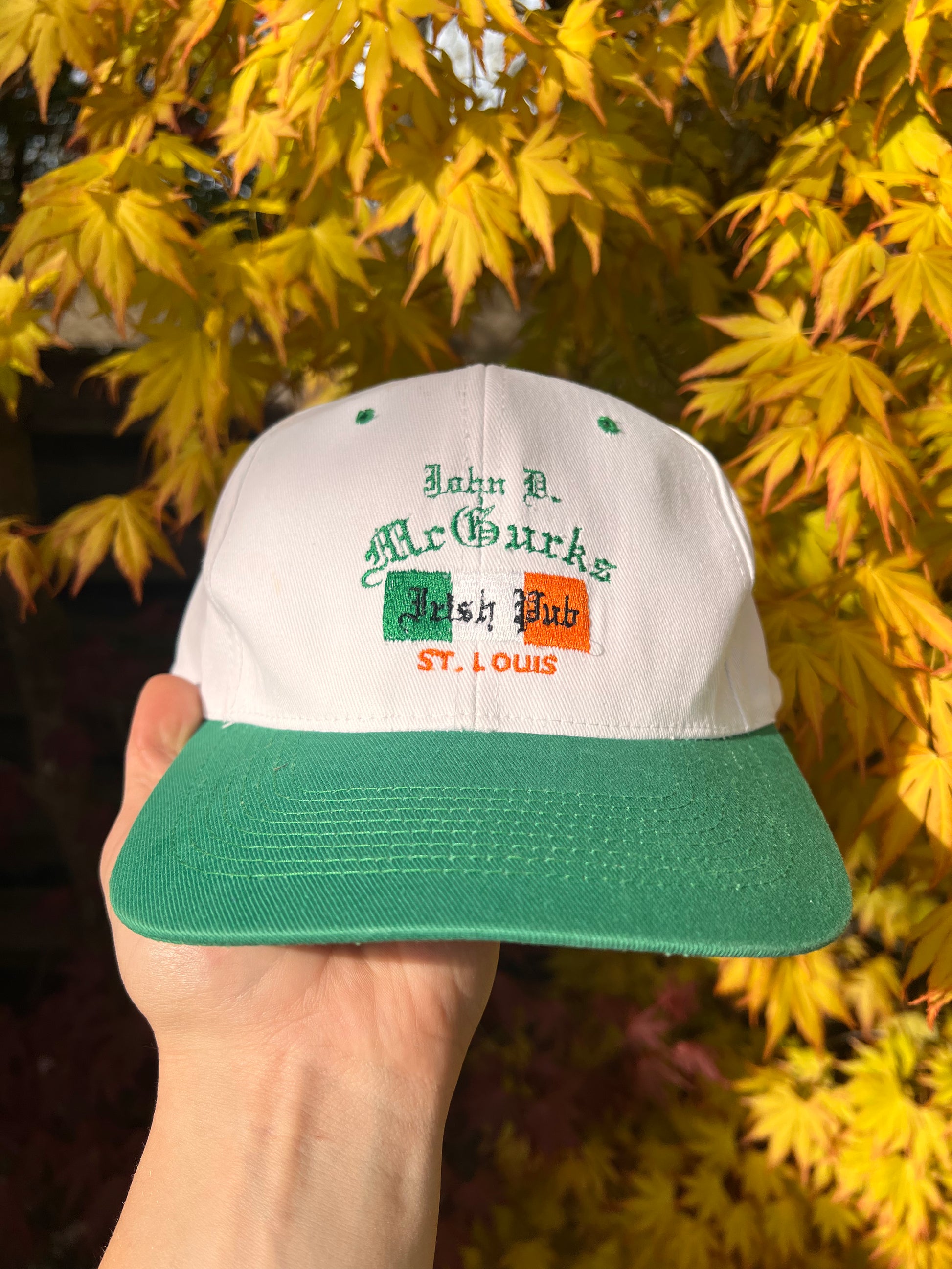 90s Irish Pub Embroidered Ireland Strapback Cap White – One Size