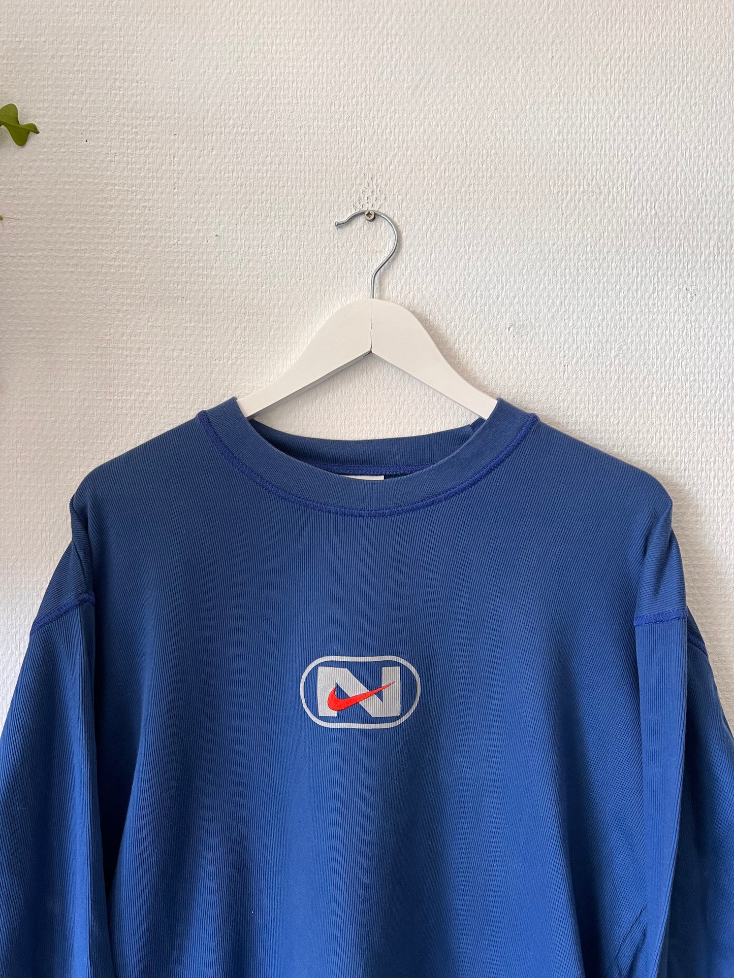 90s Nike Embroidered Center Swoosh Light Crewneck Sweatshirt Blue – Large