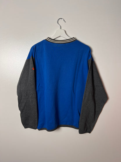 90’s Nike Crest Logo Crewneck - Small